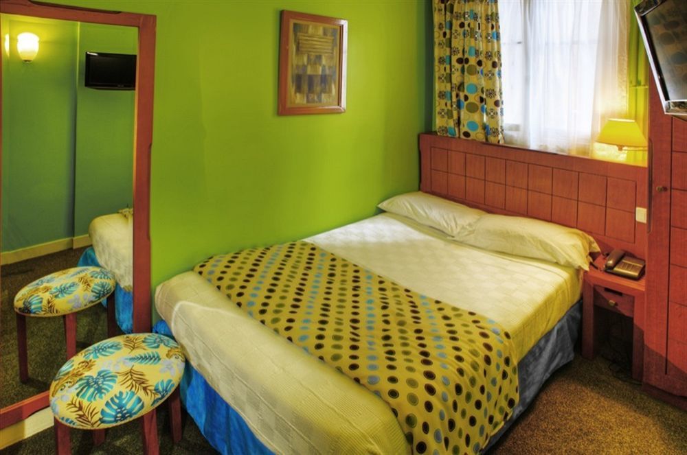 Hotel Pilime Paris Bagian luar foto